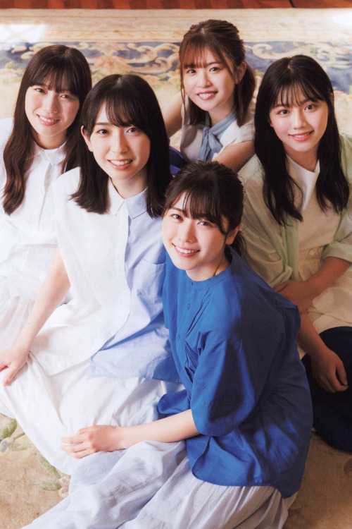 Hinatazaka46 日向坂46, B.L.T. 2021.12 (ビー・エル・ティー 2021年12月号)