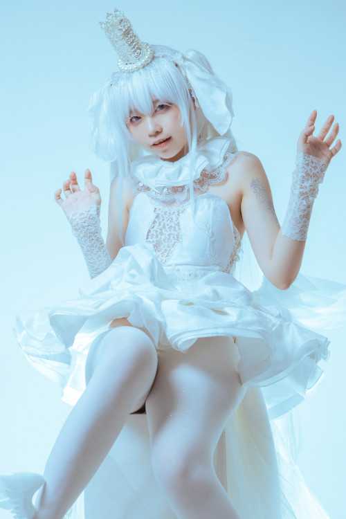 Cosplay G44不会受伤 桑德枫X小天使