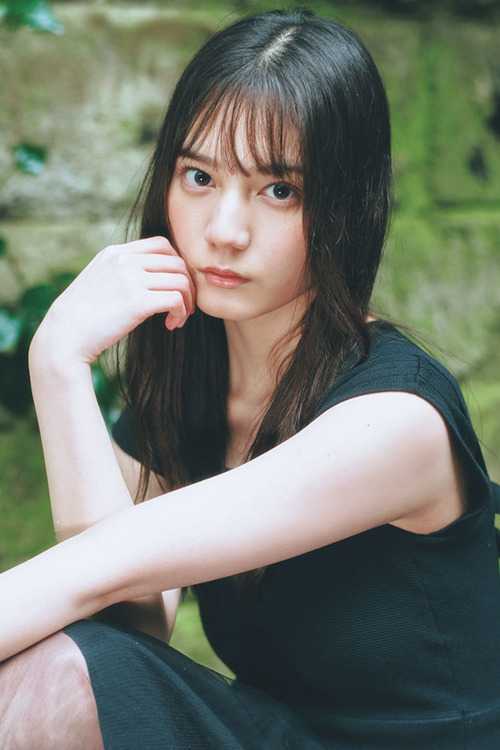 Nao Kosaka 小坂菜緒, Shonen Sunday 2023 No.18 (週刊少年サンデー 2023年18号)