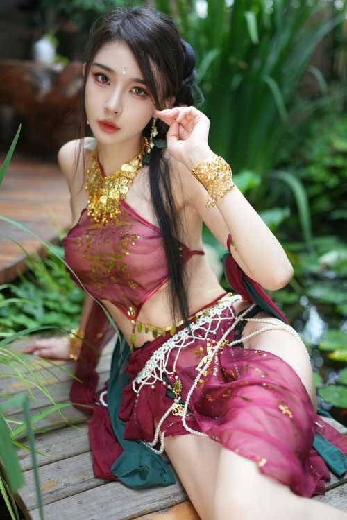 Cosplay 余多多Dudu 妲己的古风诱惑力