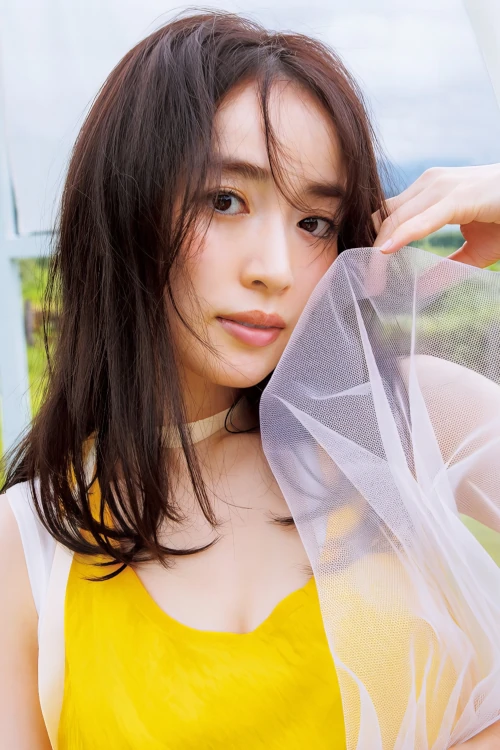 Rika Izumi 泉里香, Young Jump 2024 No.45 (ヤングジャンプ 2024年45号)